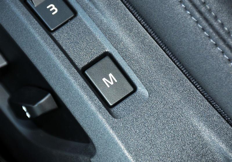 沃爾沃(進(jìn)口) 沃爾沃C30 2011款 2.0 智尚版