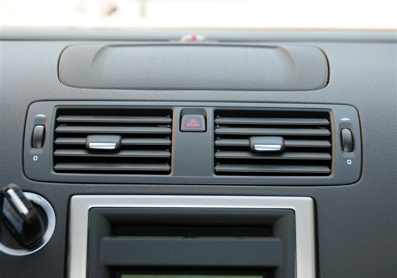 沃爾沃(進口) 沃爾沃C30 2011款 2.0 智尚版