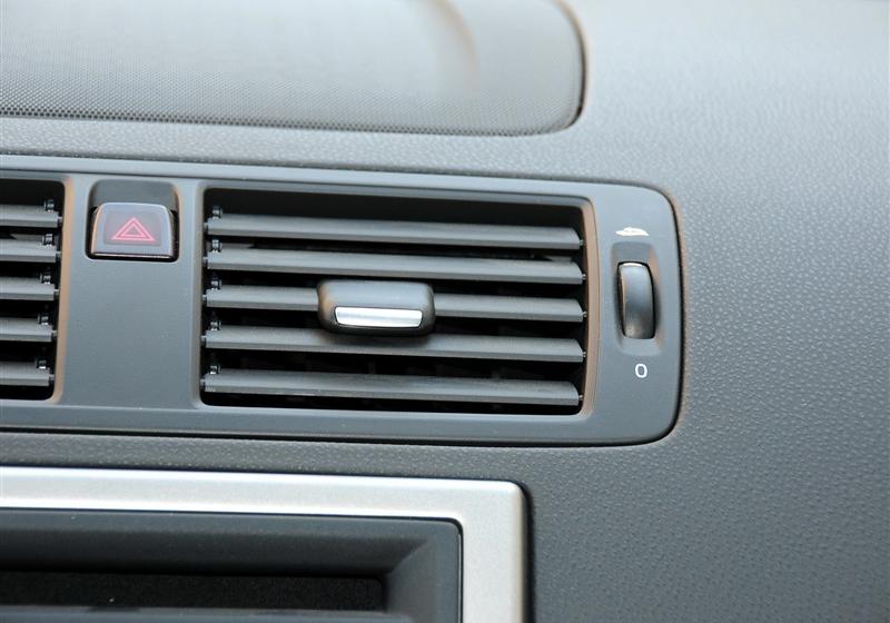 沃爾沃(進口) 沃爾沃C30 2011款 2.0 智尚版