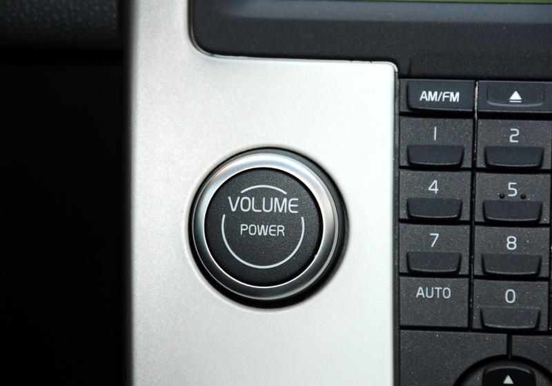 沃爾沃(進(jìn)口) 沃爾沃C30 2011款 2.0 智尚版