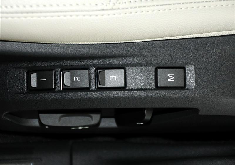 沃爾沃(進口) 沃爾沃C30 2011款 2.0 智雅版