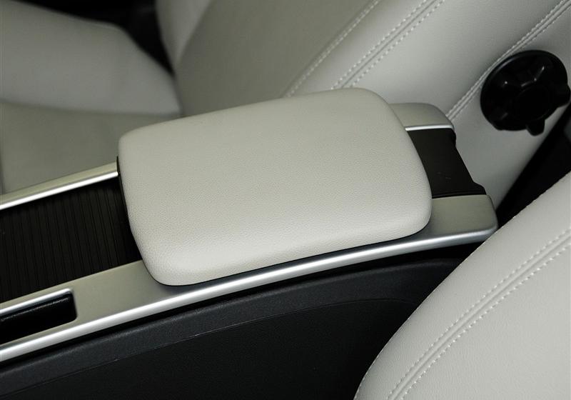 沃爾沃(進口) 沃爾沃C30 2011款 2.0 智雅版