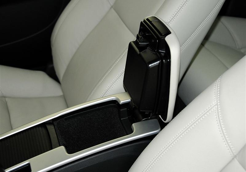 沃爾沃(進口) 沃爾沃C30 2011款 2.0 智雅版