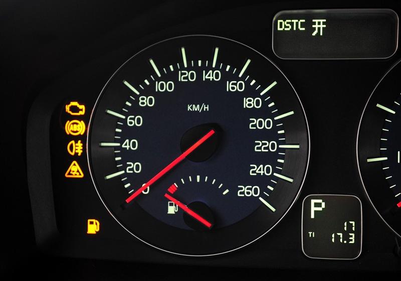 沃爾沃(進(jìn)口) 沃爾沃C30 2011款 2.0 R-Design