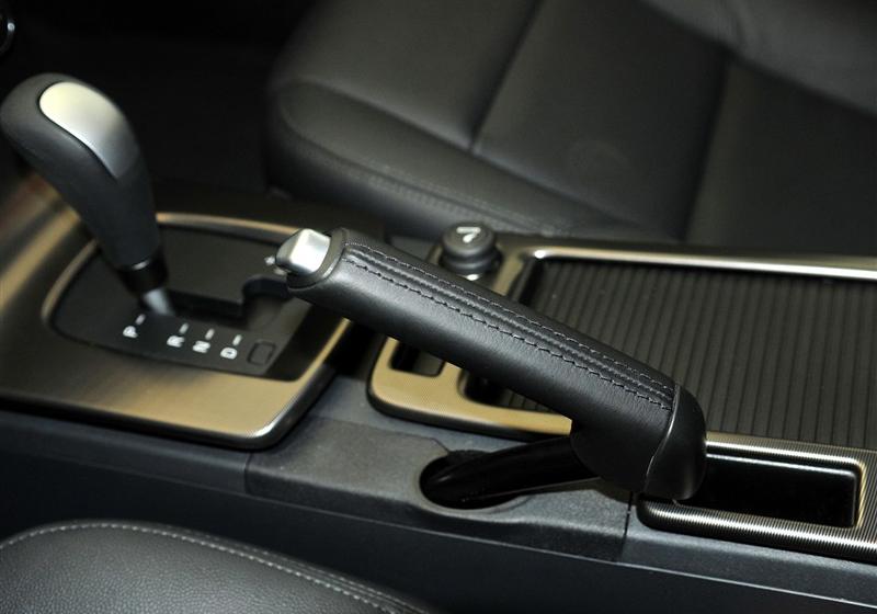 沃爾沃(進(jìn)口) 沃爾沃C30 2011款 2.0 R-Design