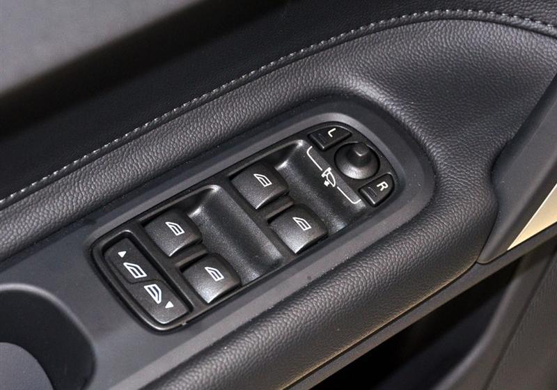 沃爾沃(進口) 沃爾沃C70 2010款 2.5 T5