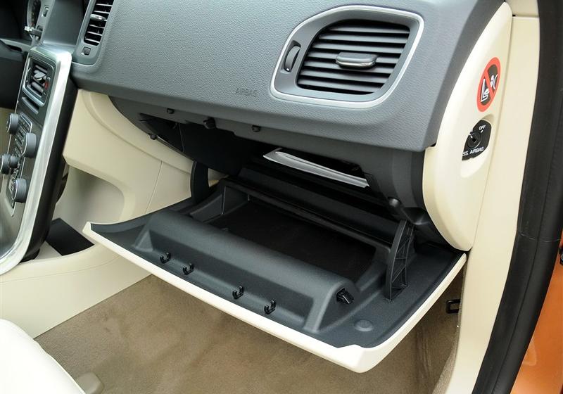 沃爾沃(進口) 沃爾沃S60 2012款 1.6T DRIVe 智雅版