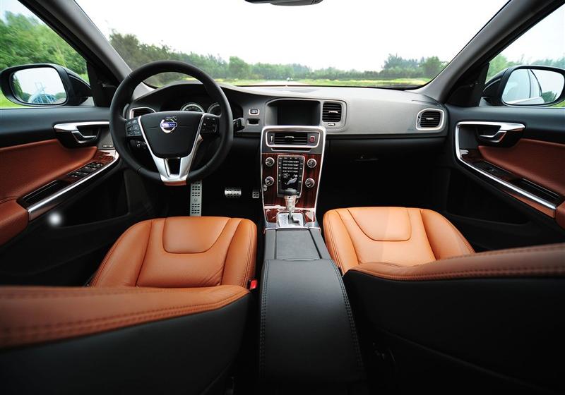 沃爾沃(進(jìn)口) 沃爾沃S60 2012款 3.0 T6 AWD 智尊版