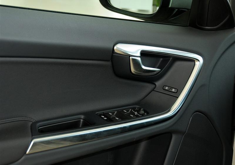 沃爾沃(進(jìn)口) 沃爾沃S60 2011款 2.0T 智尚版