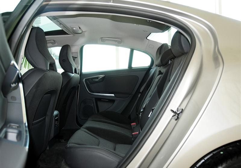 沃爾沃(進口) 沃爾沃S60 2011款 2.0T 智尚版