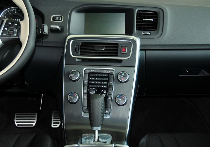 沃爾沃(進口) 沃爾沃S60 2011款 2.0T 智尚版