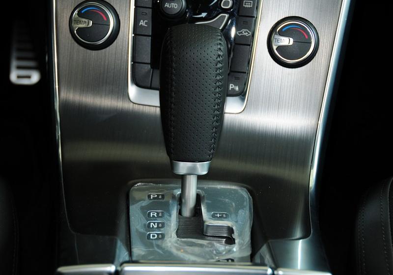 沃爾沃(進(jìn)口) 沃爾沃S60 2011款 2.0T 智尚版