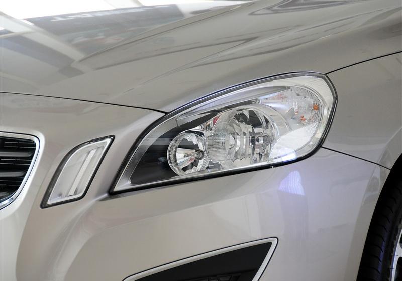 沃爾沃(進(jìn)口) 沃爾沃S60 2011款 2.0T 智尚版