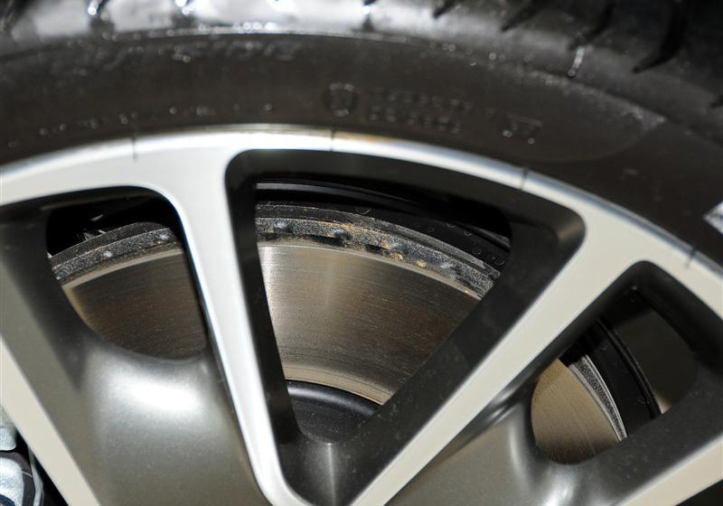 沃爾沃(進(jìn)口) 沃爾沃S60 2011款 2.0T 智尚版