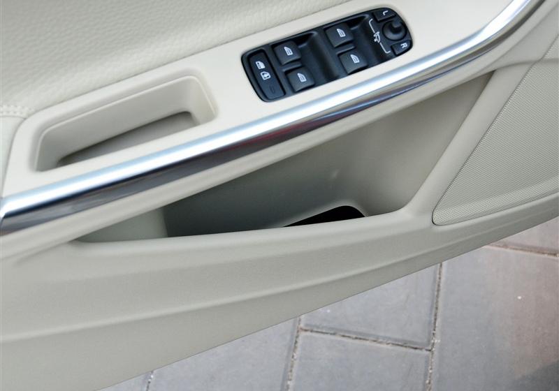 沃爾沃(進口) 沃爾沃S60 2011款 2.0T 舒適版