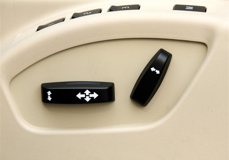 沃爾沃(進(jìn)口) 沃爾沃S60 2011款 2.0T 舒適版