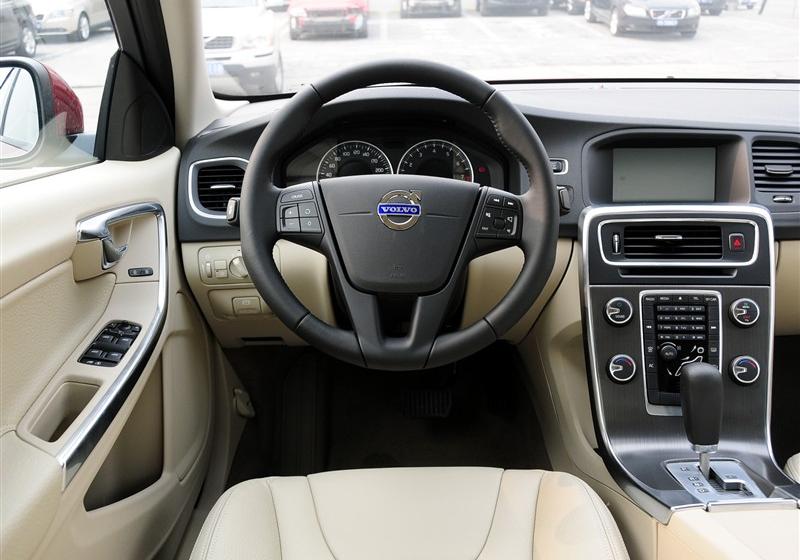 沃爾沃(進口) 沃爾沃S60 2011款 2.0T 舒適版