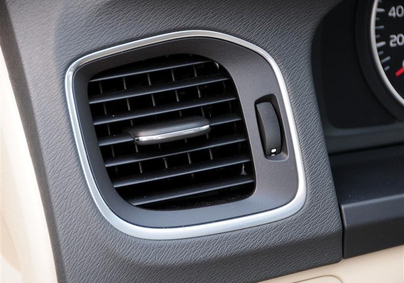 沃爾沃(進口) 沃爾沃S60 2011款 2.0T 舒適版