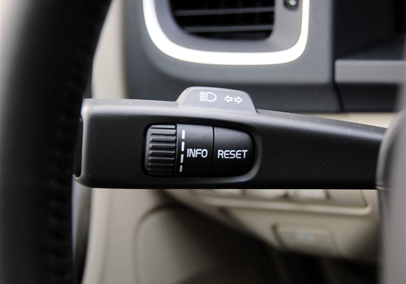 沃爾沃(進口) 沃爾沃S60 2011款 2.0T 舒適版