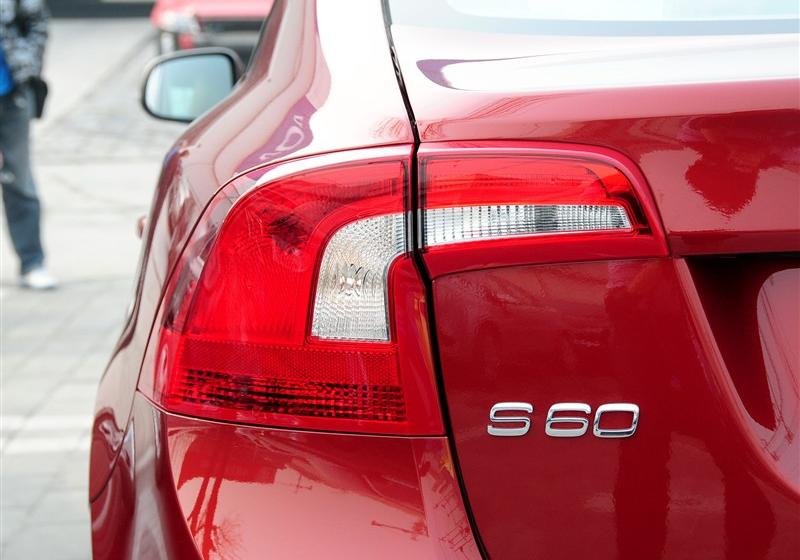 沃爾沃(進(jìn)口) 沃爾沃S60 2011款 2.0T 舒適版