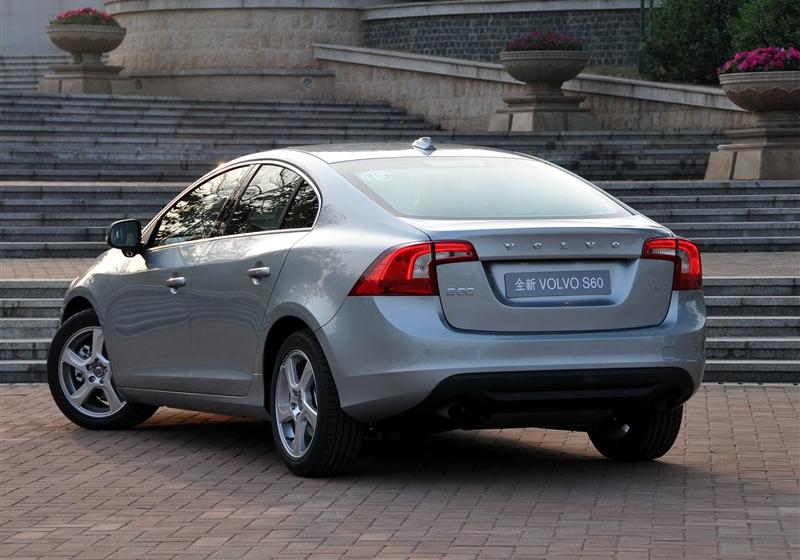 沃爾沃(進(jìn)口) 沃爾沃S60 2011款 2.0T 智雅版