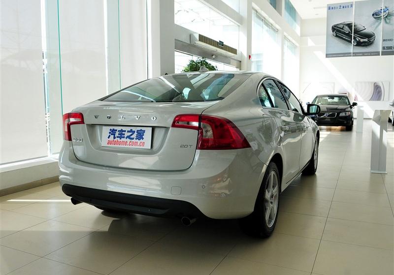 沃爾沃(進(jìn)口) 沃爾沃S60 2011款 2.0T 智雅版