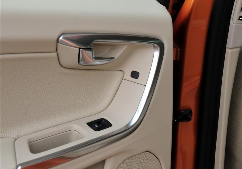 沃爾沃(進(jìn)口) 沃爾沃S60 2011款 2.0T 智雅版