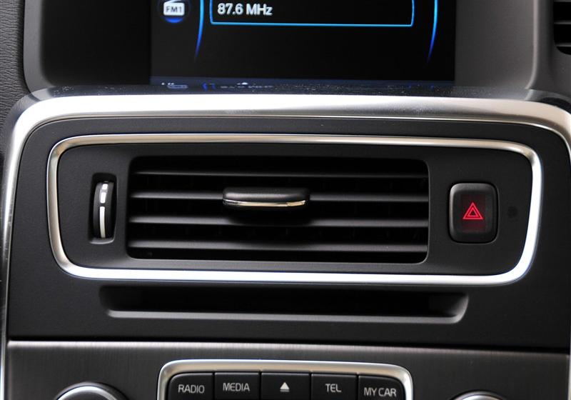 沃爾沃(進口) 沃爾沃S60 2011款 2.0T 智雅版