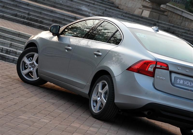 沃爾沃(進口) 沃爾沃S60 2011款 2.0T 智雅版