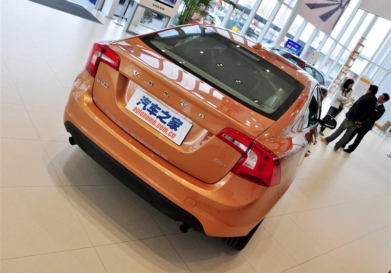 沃爾沃(進(jìn)口) 沃爾沃S60 2011款 2.0T 智尊版