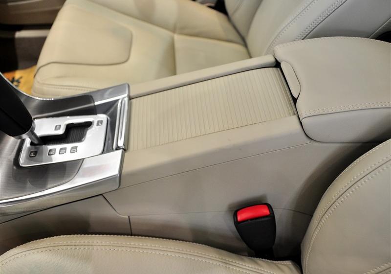 沃爾沃(進口) 沃爾沃S60 2011款 2.0T 智尊版