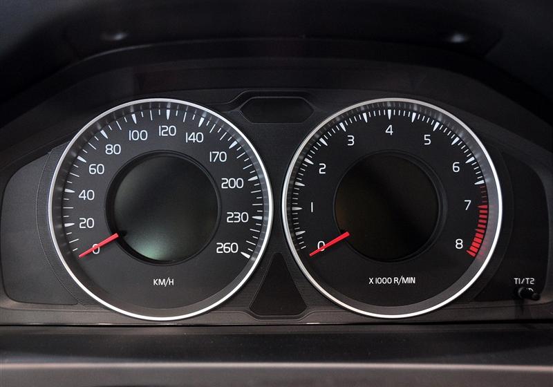 沃爾沃(進口) 沃爾沃S60 2011款 2.0T 智尊版