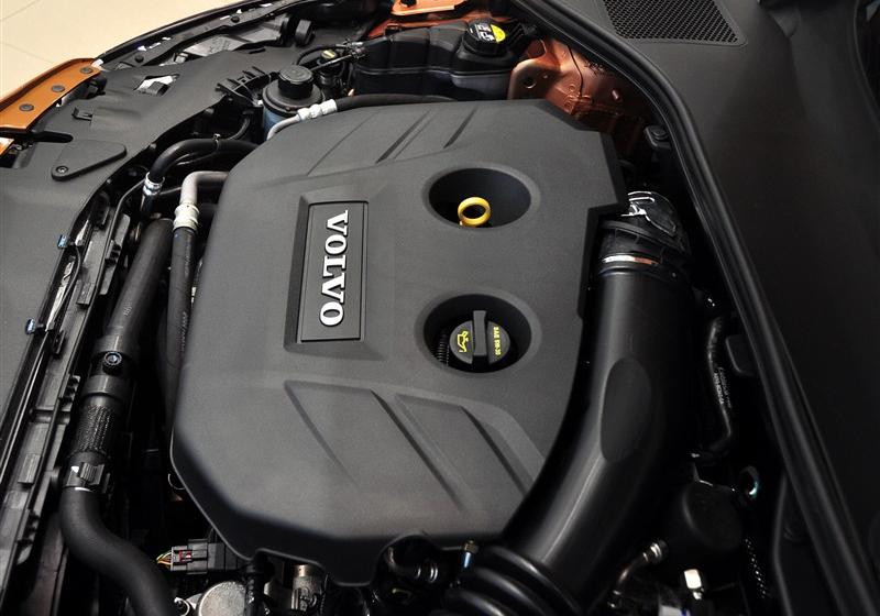 沃爾沃(進(jìn)口) 沃爾沃S60 2011款 2.0T 智尊版