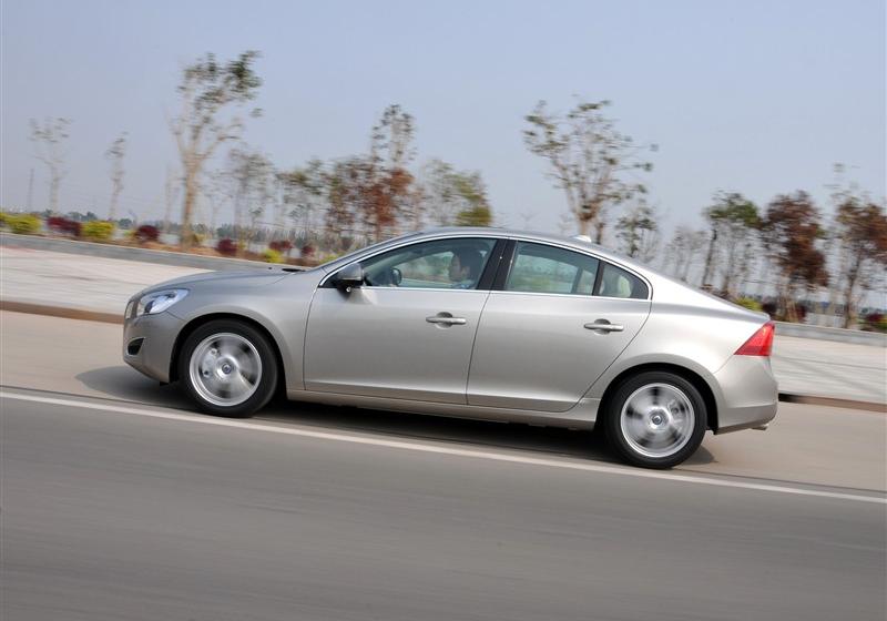 沃爾沃(進(jìn)口) 沃爾沃S60 2011款 2.0T 智尊版