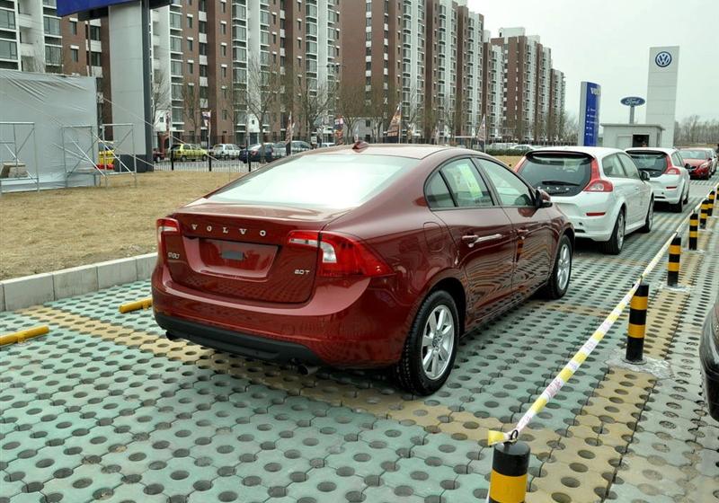 沃爾沃(進口) 沃爾沃S60 2011款 2.0T 智尊版