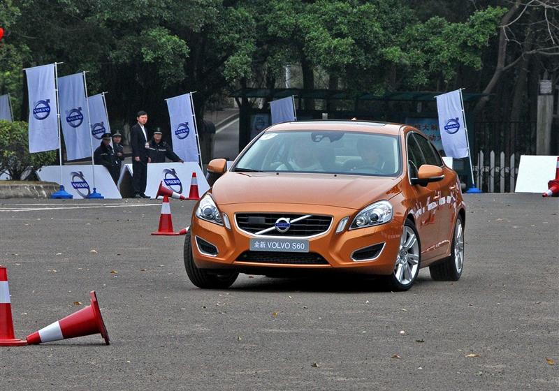 沃爾沃(進(jìn)口) 沃爾沃S60 2011款 3.0 T6 AWD 智尊版