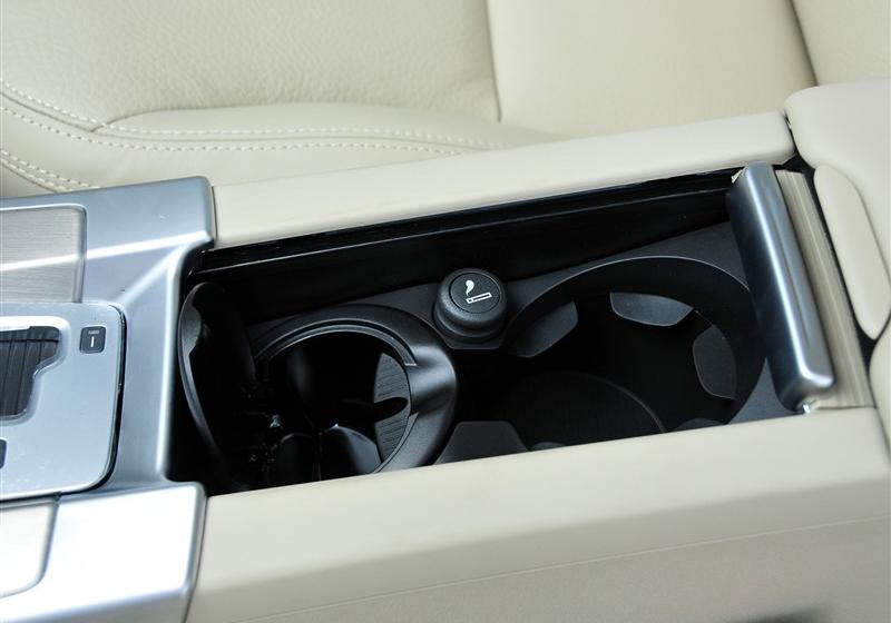 沃爾沃(進(jìn)口) 沃爾沃XC60 2012款 3.0 T6 AWD舒適版