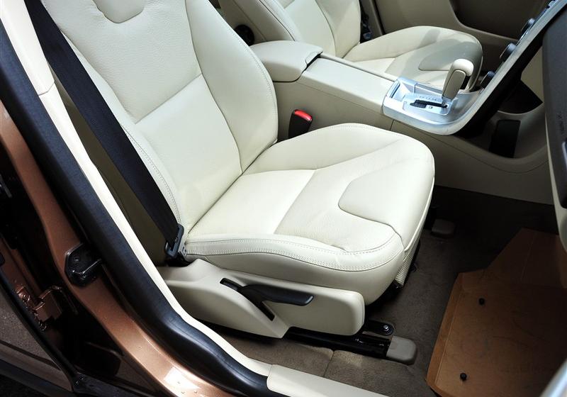 沃爾沃(進(jìn)口) 沃爾沃XC60 2012款 3.0 T6 AWD舒適版