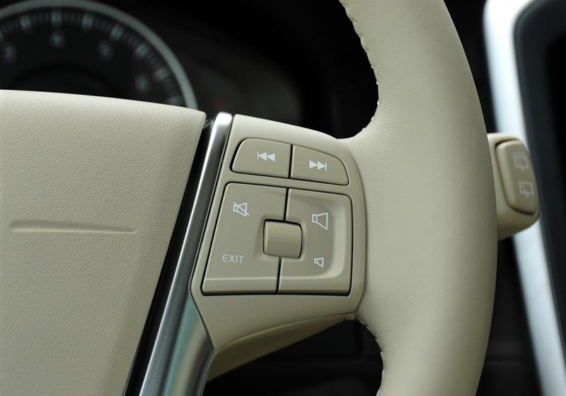 沃爾沃(進(jìn)口) 沃爾沃XC60 2012款 3.0 T6 AWD舒適版