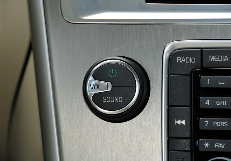 沃爾沃(進(jìn)口) 沃爾沃XC60 2012款 3.0 T6 AWD舒適版