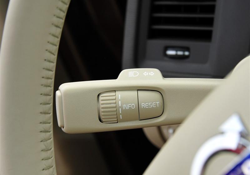 沃爾沃(進口) 沃爾沃XC60 2012款 3.0 T6 AWD舒適版