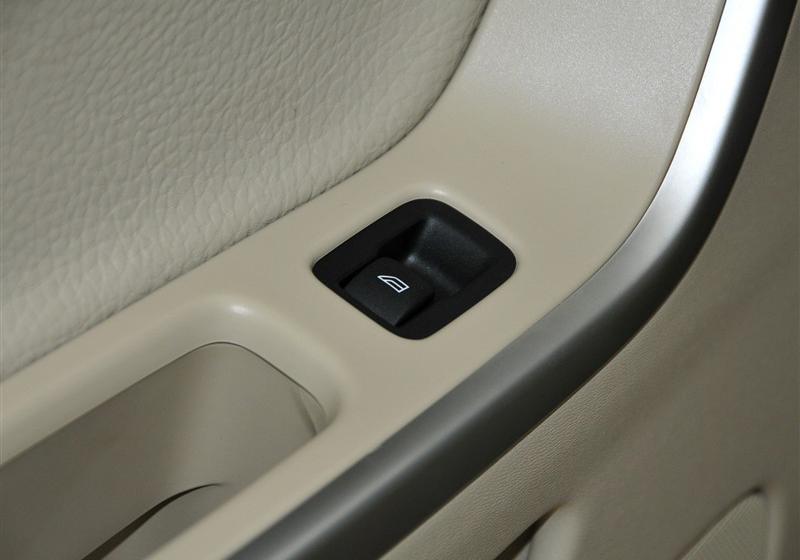 沃爾沃(進口) 沃爾沃XC60 2011款 2.0T 智雅版