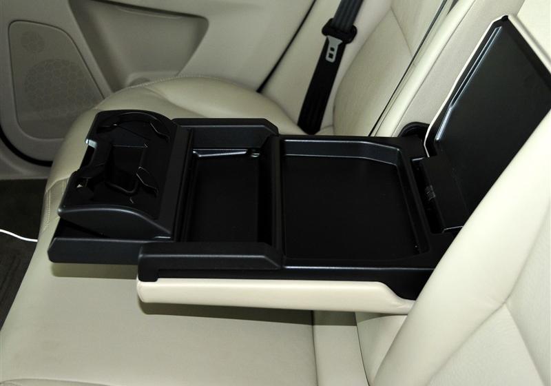 沃爾沃(進口) 沃爾沃XC60 2011款 2.0T 智雅版