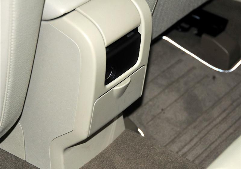 沃爾沃(進口) 沃爾沃XC60 2011款 2.0T 智雅版