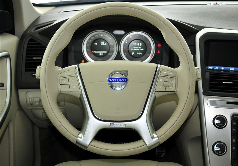 沃爾沃(進(jìn)口) 沃爾沃XC60 2011款 2.0T 智雅版