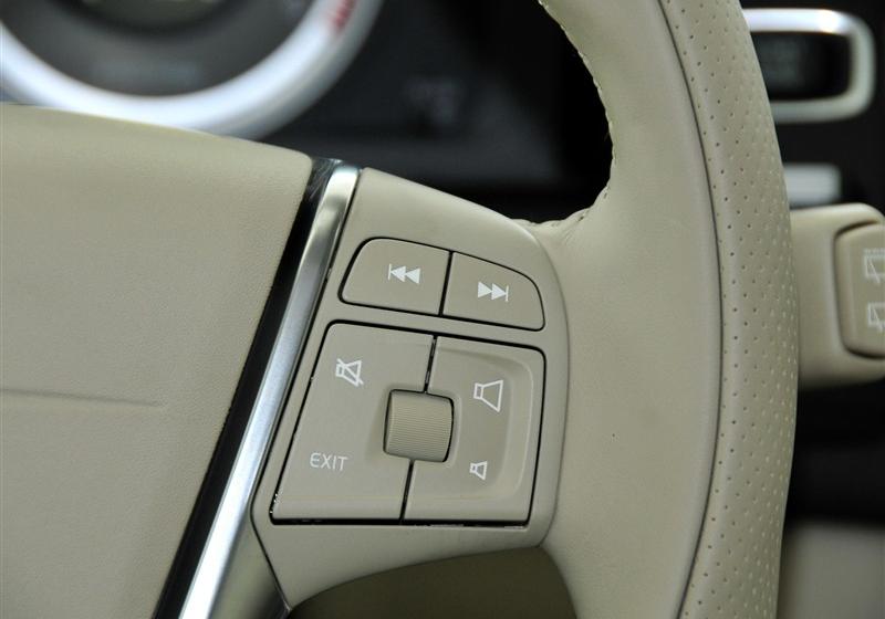 沃爾沃(進口) 沃爾沃XC60 2011款 2.0T 智雅版