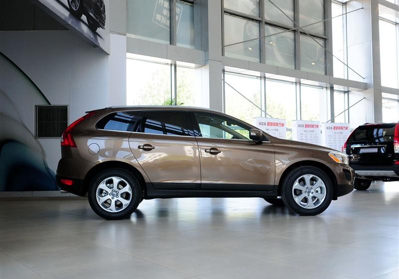 沃爾沃(進口) 沃爾沃XC60 2011款 2.0T 智尊版