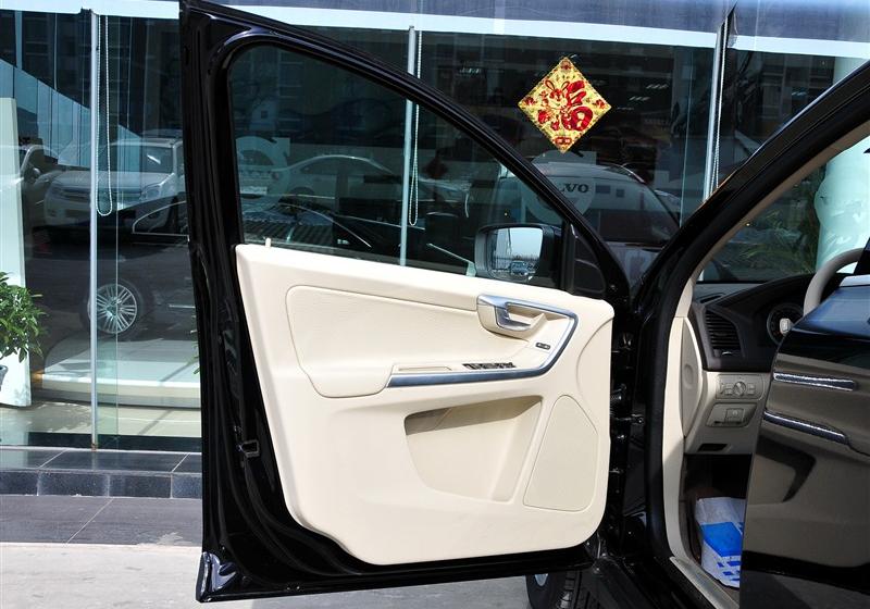 沃爾沃(進口) 沃爾沃XC60 2011款 2.0T 智尊版