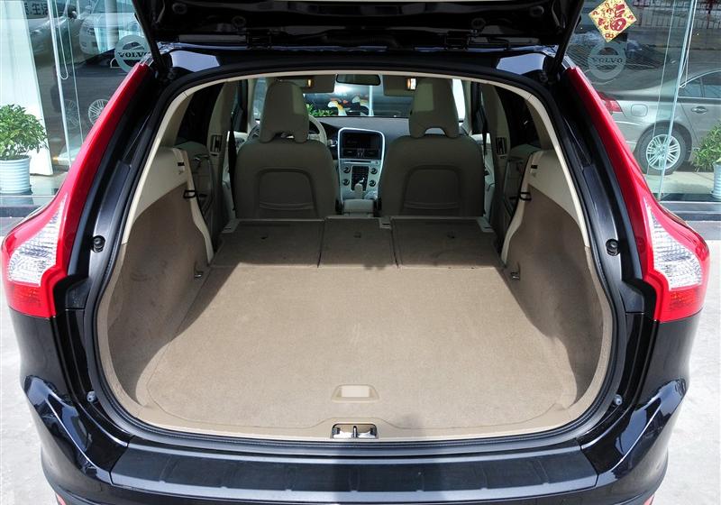 沃爾沃(進口) 沃爾沃XC60 2011款 2.0T 智尊版