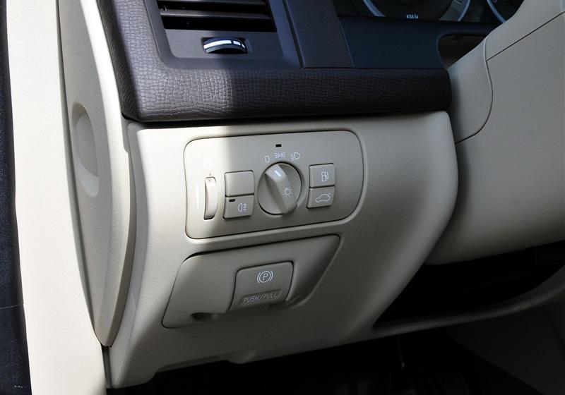 沃爾沃(進(jìn)口) 沃爾沃XC60 2011款 2.0T 智尊版